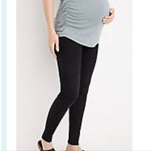 NWT Maurices Maternity XL Long Jeggings